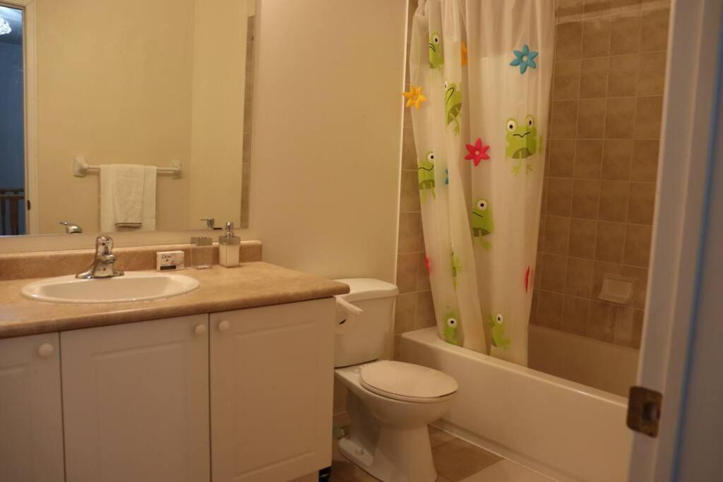 Entire 4 Bed Room Detached Residential Home Ajax Dış mekan fotoğraf