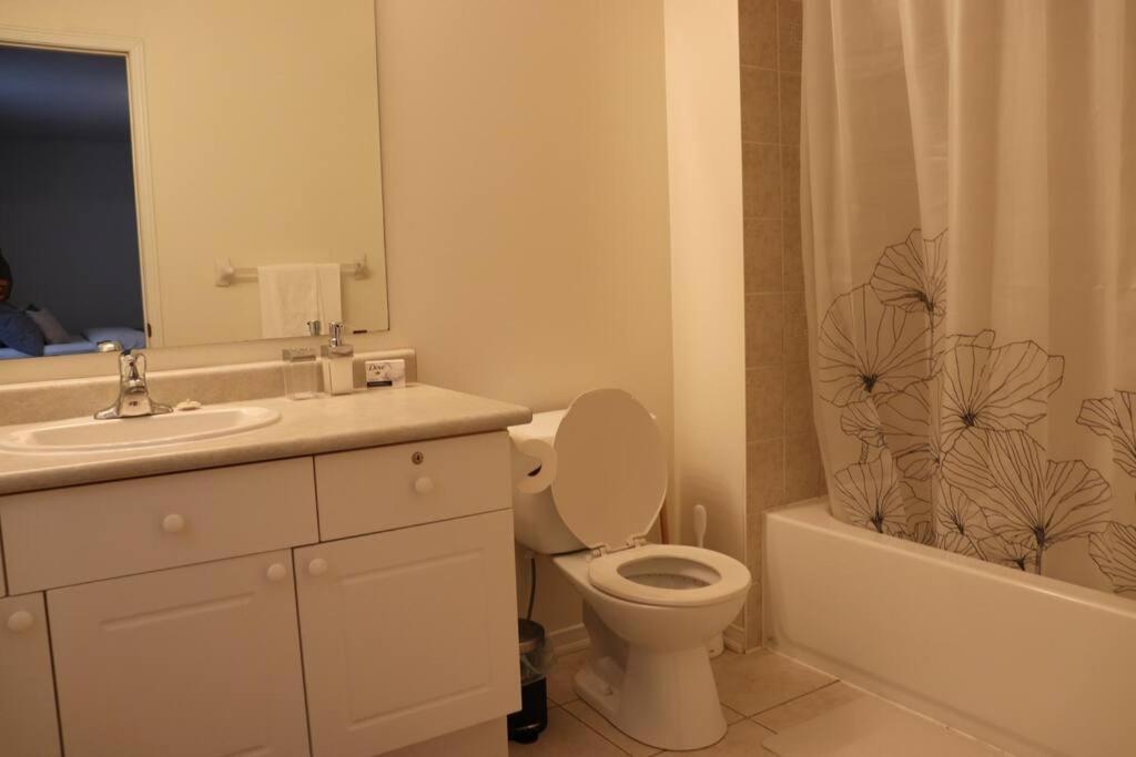 Entire 4 Bed Room Detached Residential Home Ajax Dış mekan fotoğraf