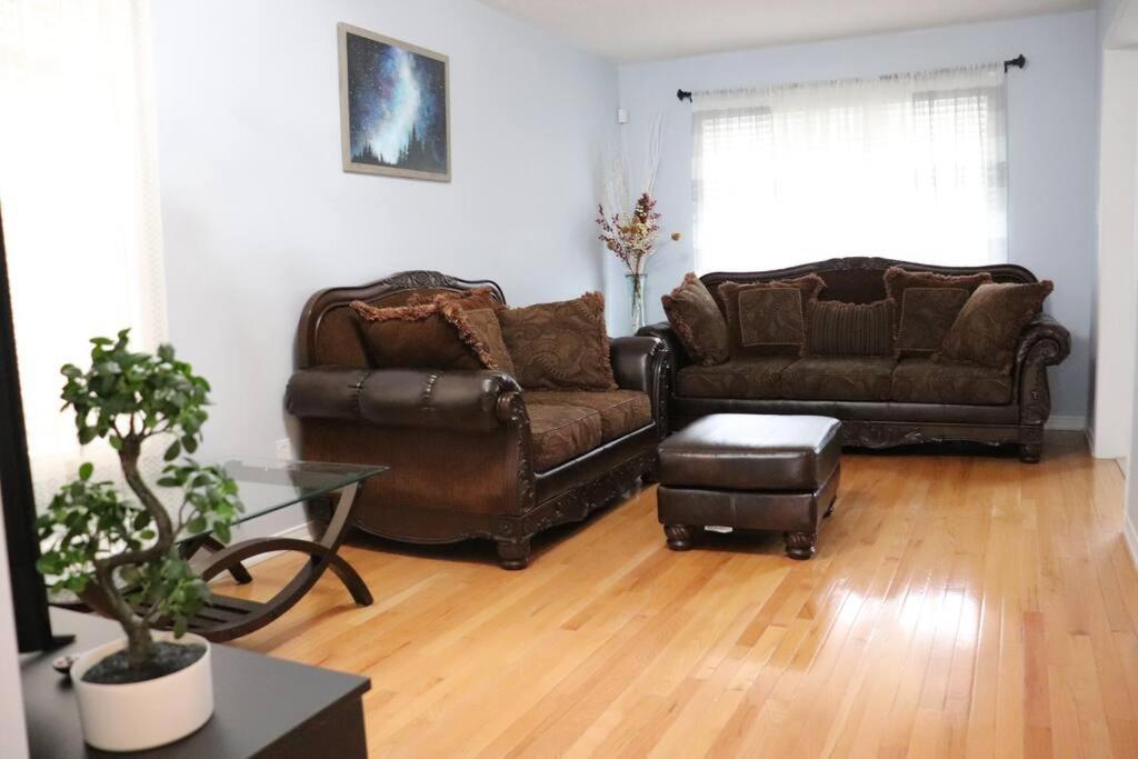 Entire 4 Bed Room Detached Residential Home Ajax Dış mekan fotoğraf